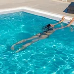 아파트 Corfos Blue Mykonos *