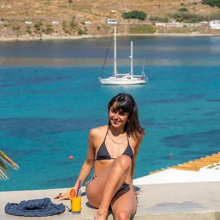 Corfos Blue Mykonos أورنوس