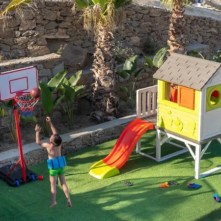 Corfos Blue Mykonos * أورنوس